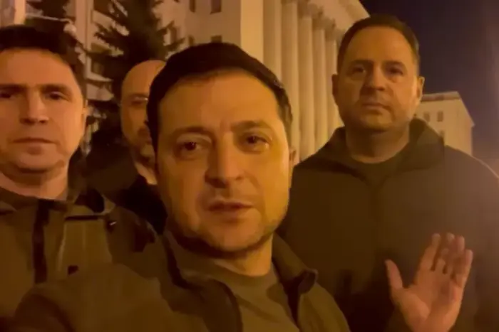 Współpracownicy Poroszenki oburzeni nowym podręcznikiem historii dla klasy 11: o co chodzi?