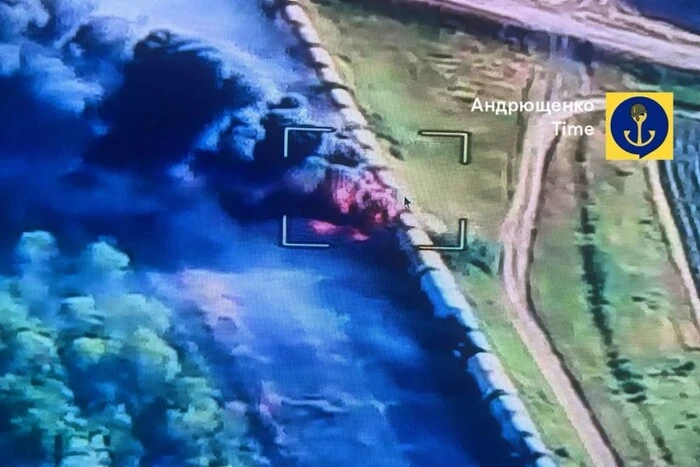 W pobliżu okupowanego Tokmaka płonie rosyjski pociąg z paliwem