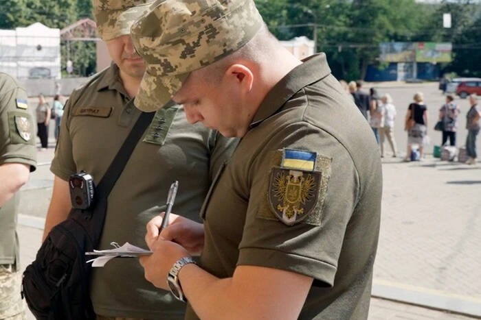 Instead of providing documents, they struck on the head: a military officer was beaten in Rivne region