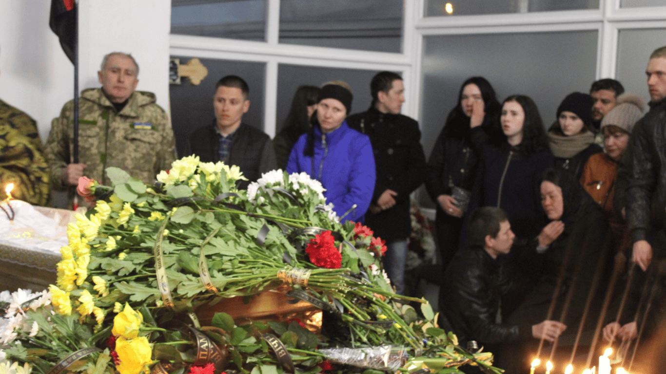 Чи отримають повнолітні діти виплату за загиблого воїна
