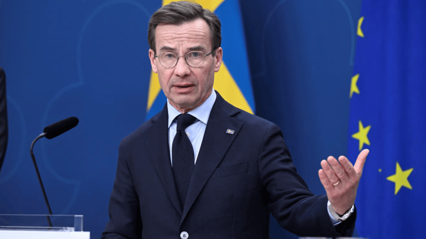 Премьер-министр Швеции озвучил позицию по поставкам оружия Украине