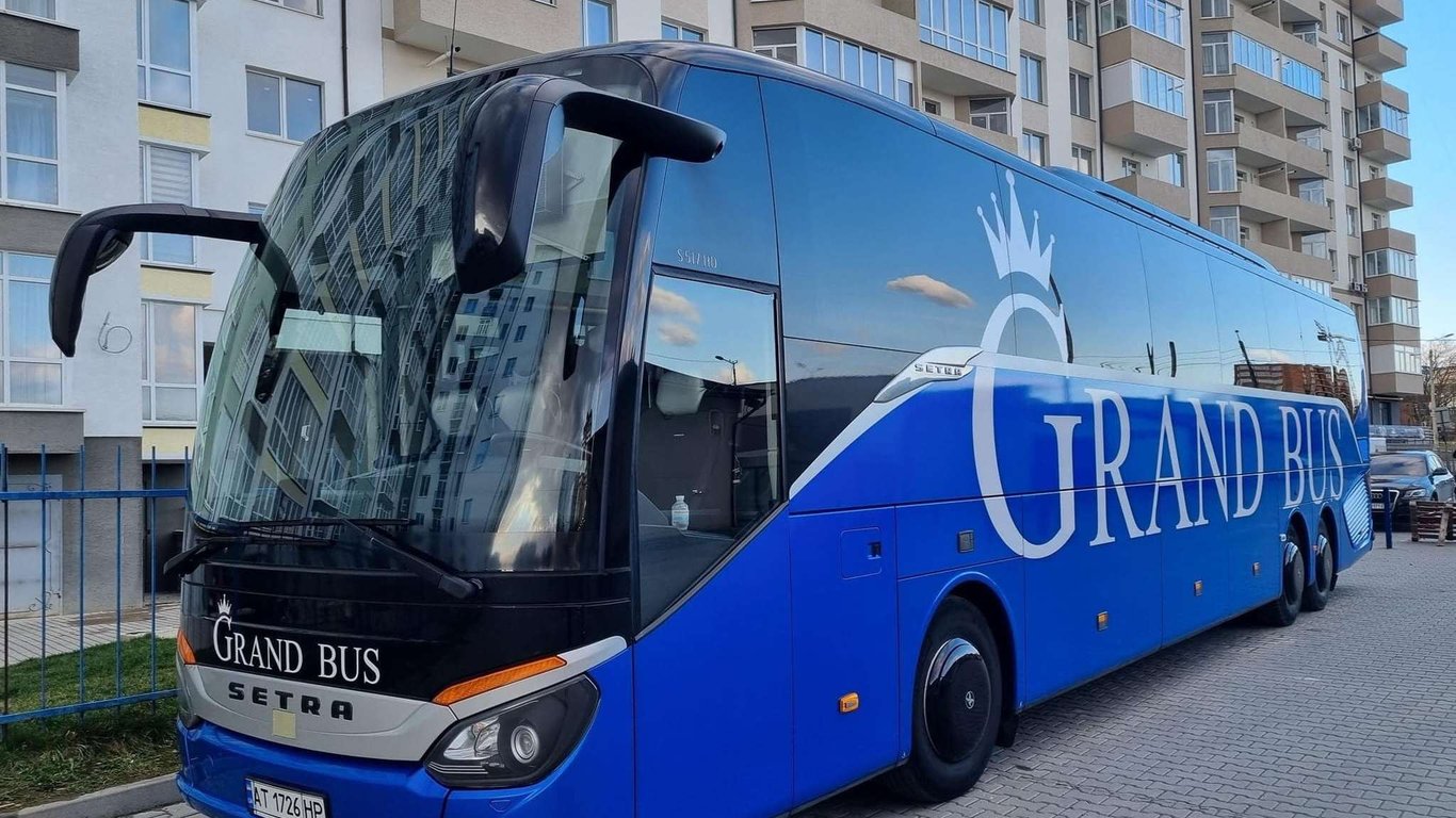Podróż do Polski — ile kosztują miejsca w autobusach klasy luksusowej