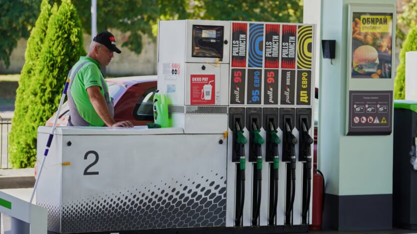 Gas stations raised prices for gasoline and diesel in Ukraine: autogas became cheaper