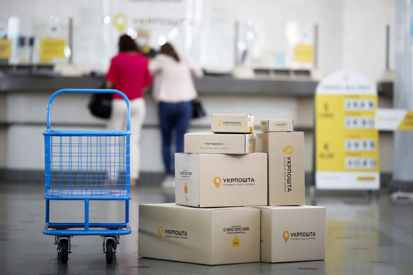 Zyski spadły wielokrotnie: co się dzieje z dochodami Ukrposzty, Nowej Poczty, ATB i innych liderów